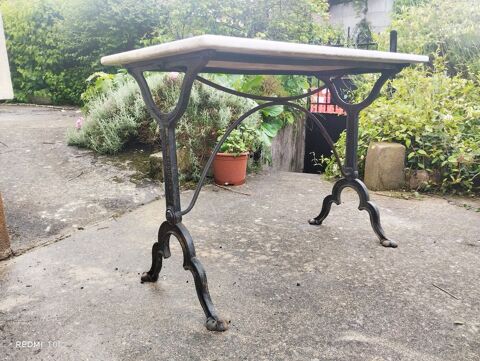 table de bistrot Pierre Ouvrier 70 Orly (94)