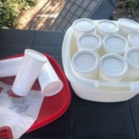 Yaourtière  Tupperware  occasion Verneuil-sur-Avre (27)