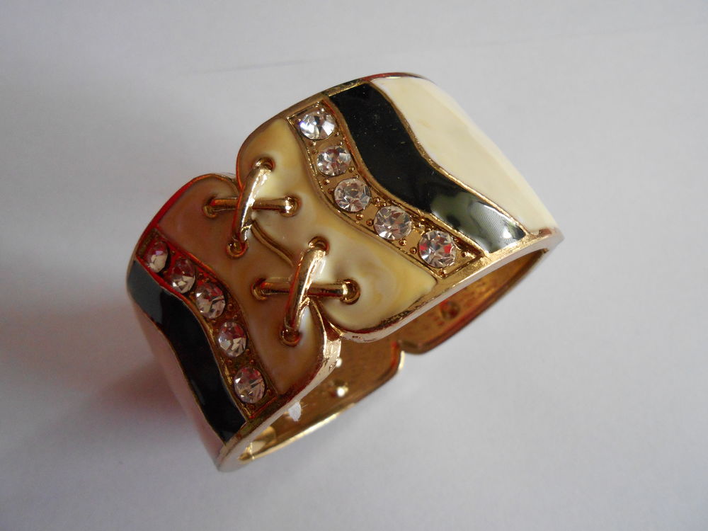 MANCHETTE BRACELET Bijoux et montres