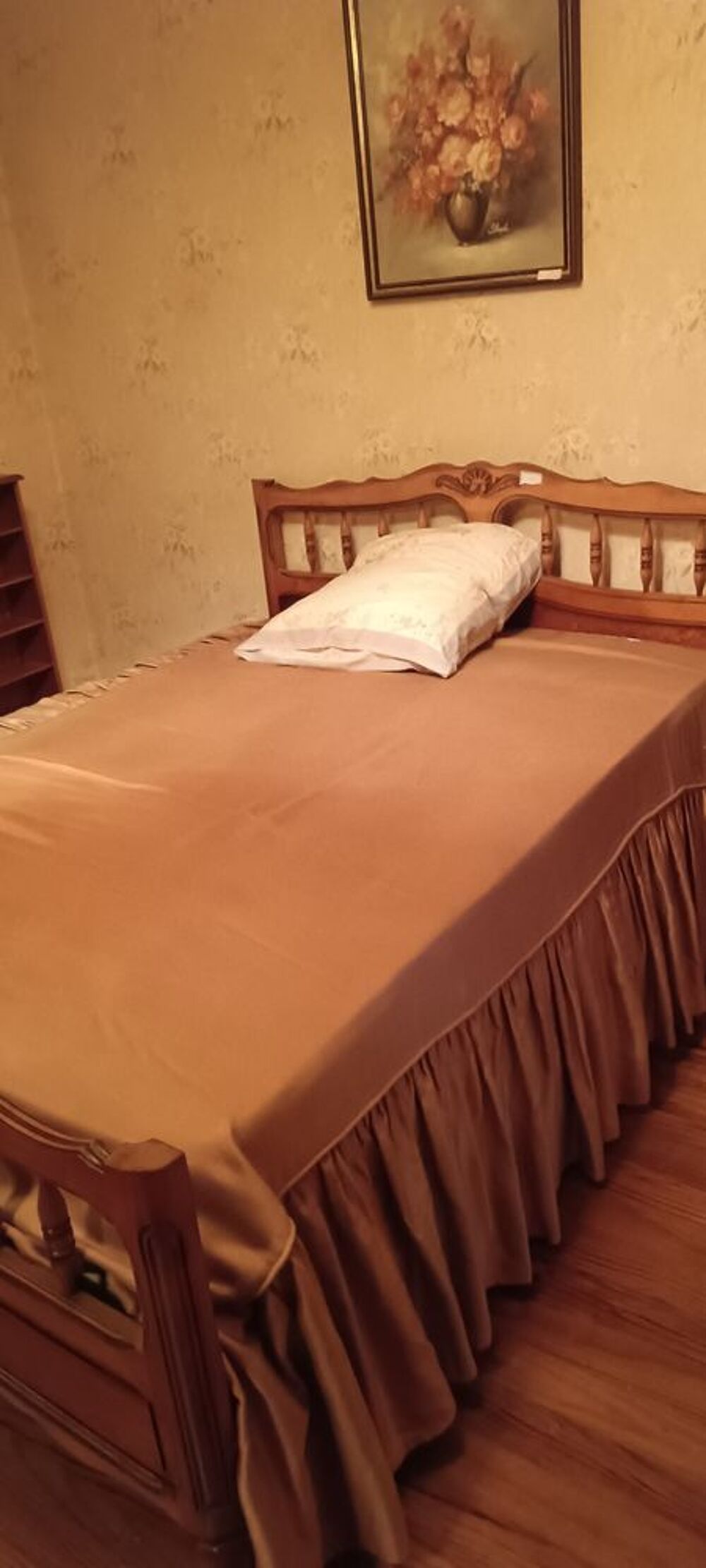 Lit 240 + sommier + matelas Meubles