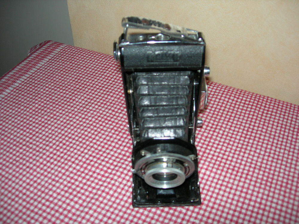 Ancien appareil photo Kinax pour collection. Photos/Video/TV