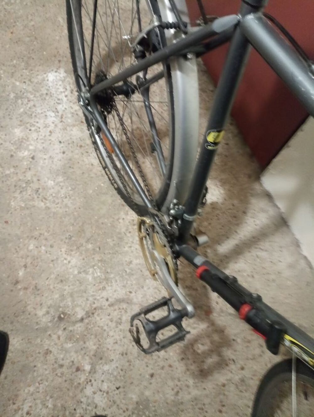 v&eacute;lo mix 15 vitesse bonne &eacute;tat g&eacute;n&eacute;ral Vélos