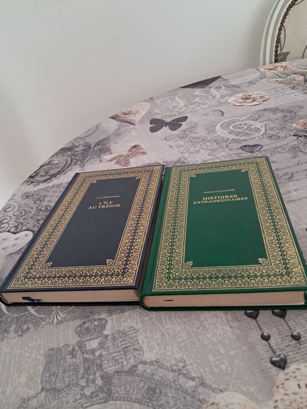 6 LIVRES ANCIENS
ETAT NEUF Livres et BD