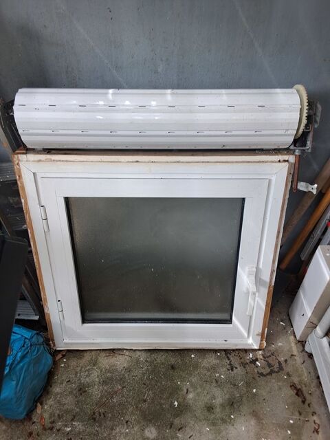 FENETRE MONOBLOC AVEC VOLET ROULANT 200 Seignosse (40)