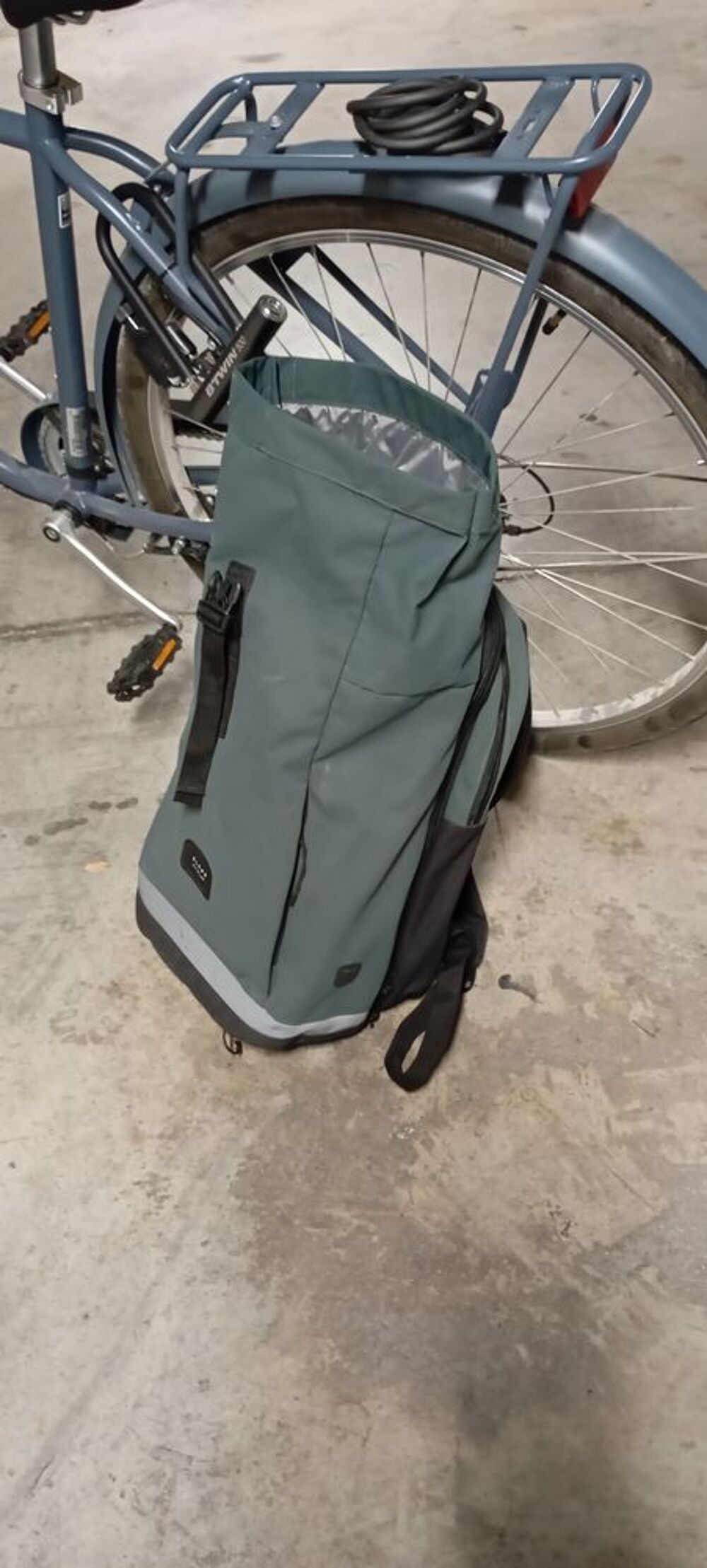 V&eacute;lo avec accessoires
Vélos