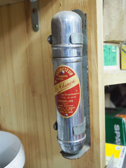extincteur voiture ancien 50 Saint-Chinian (34)