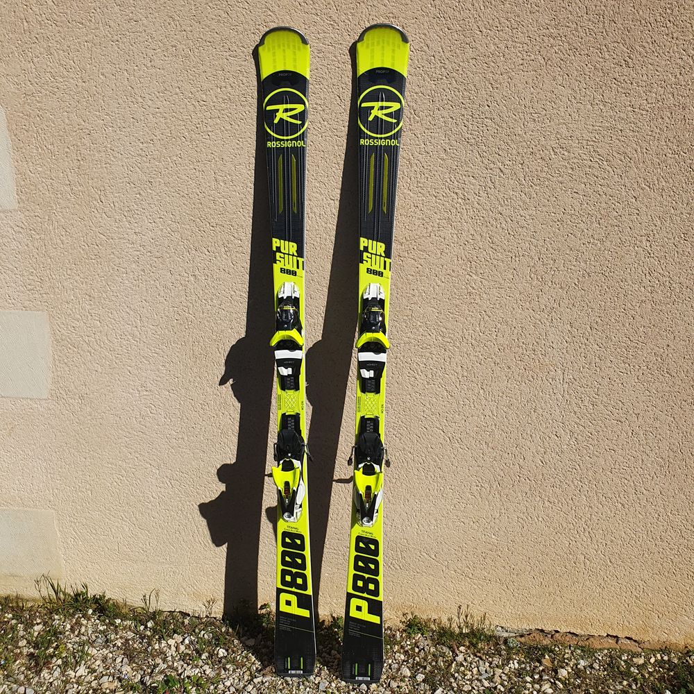 Rossignol Pursuit 800 Ti CAM 163 + fixations + housse Sports