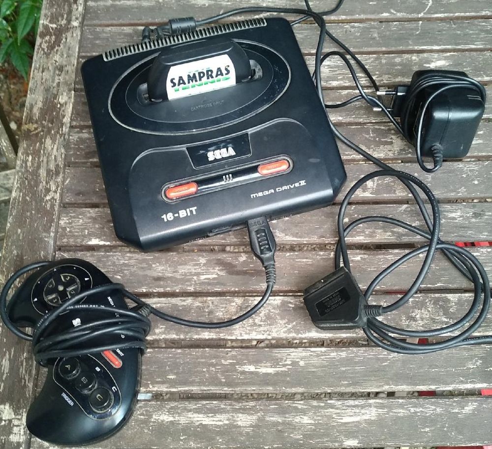 sega megadrive II Consoles et jeux vidéos