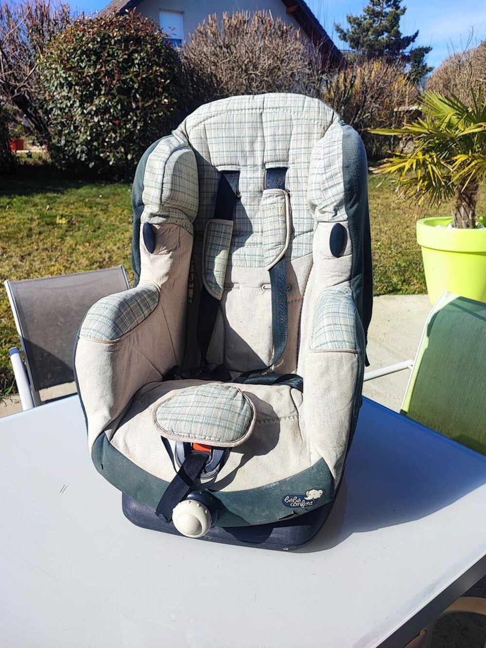 Si&egrave;ge-auto de la marque B&eacute;b&eacute; Confort Puériculture