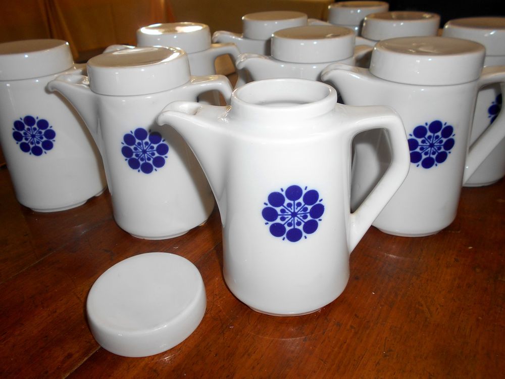 Cafeti&egrave;re th&eacute;i&egrave;re porcelaine couvercle ann&eacute;e 1970 Décoration