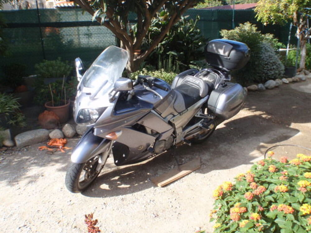 YAMAHA 2006 occasion 66170 Saint-F&eacute;liu-d'Avall