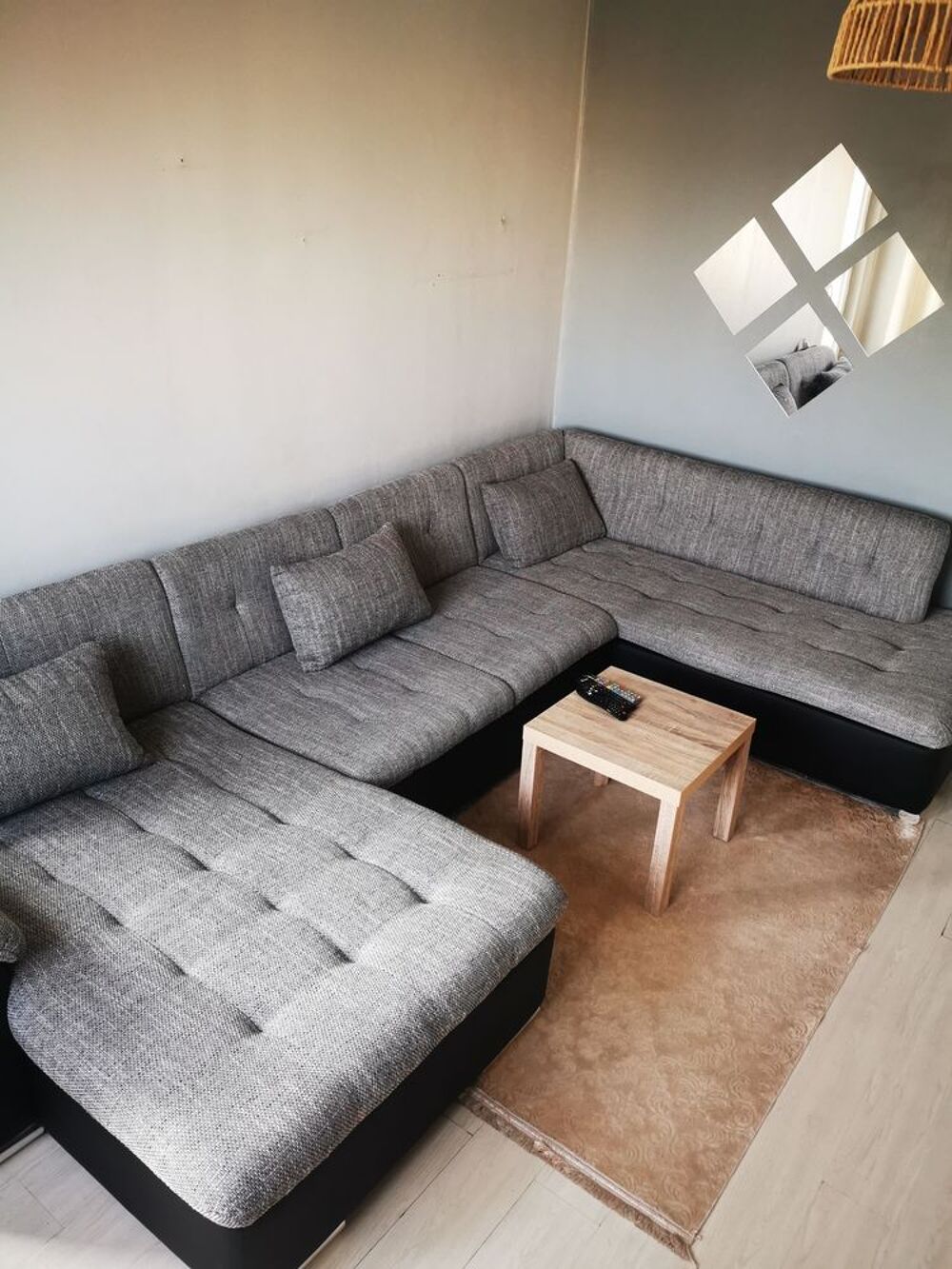 Canap&eacute; panoramique convertible 6 places bon &eacute;tat confortable Meubles