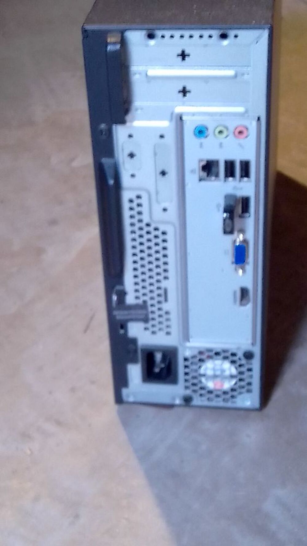 Ordinateur de bureau Matériel informatique