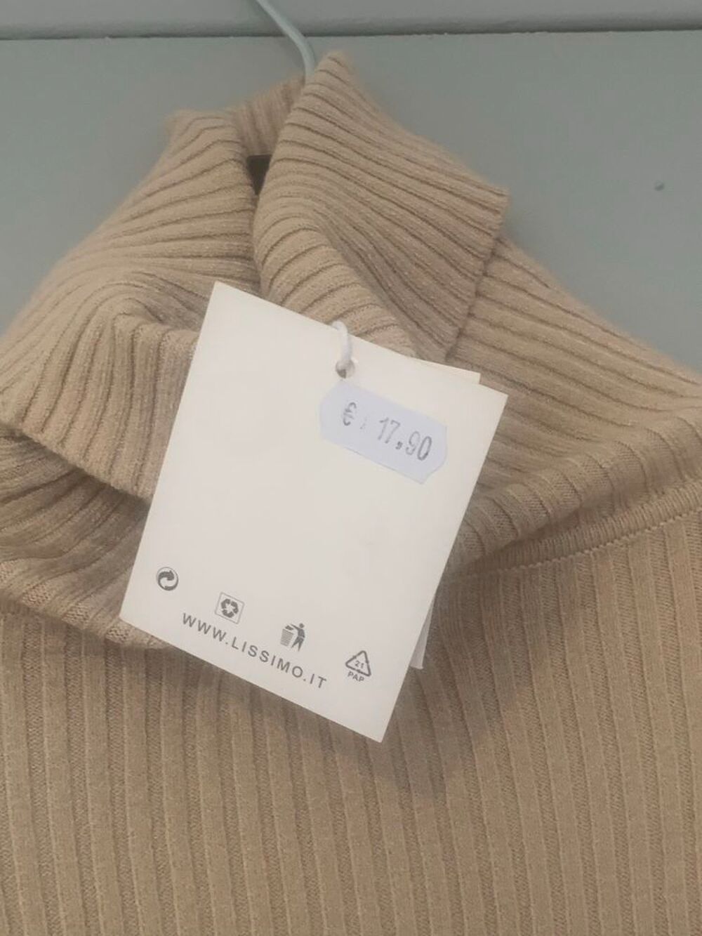 Haut court c&ocirc;tel&eacute; beige LISSIMO - Neuf avec &eacute;tiquette - Taille unique Vêtements