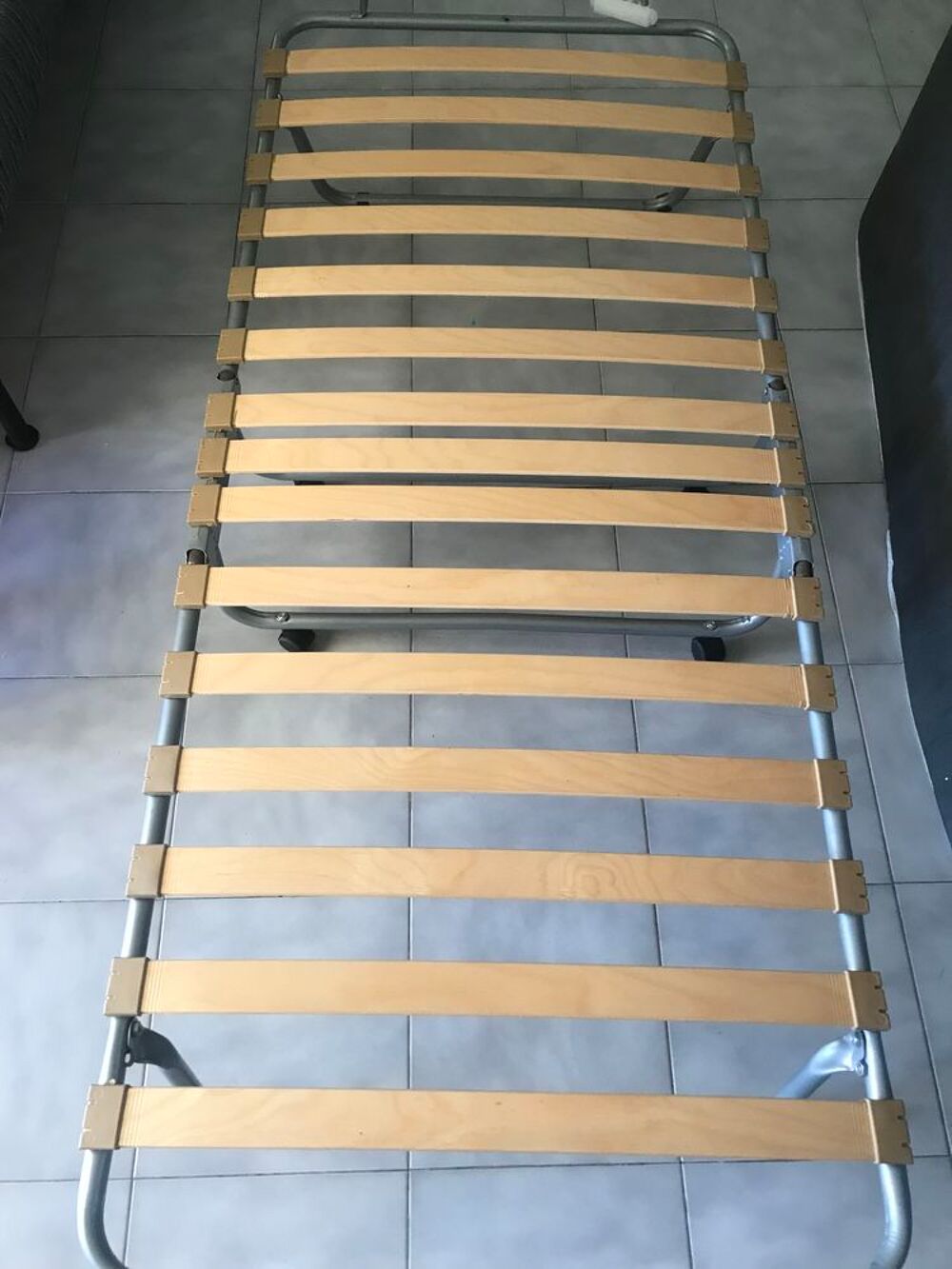 LIT PLIANT SOMMIER + MATELAS TBE CONFORT 90x190 Meubles