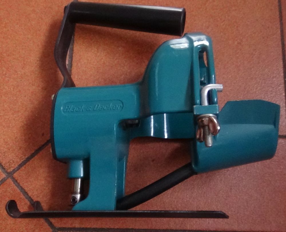 ACCESSOIRE POUR SCIE SAUTEUSE BLACK et DECKER Bricolage