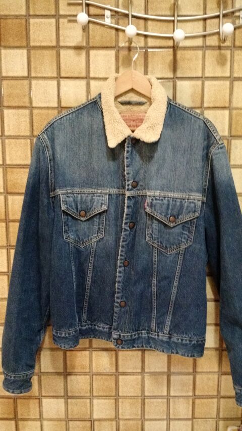 Veste en jeans LEVI'S en excellent état 60 Aubenas (07)
