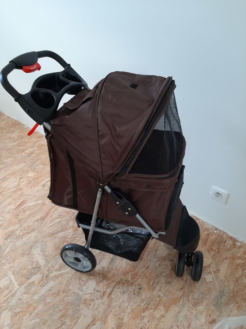 POUSSETTE POUR CHIEN Jardin