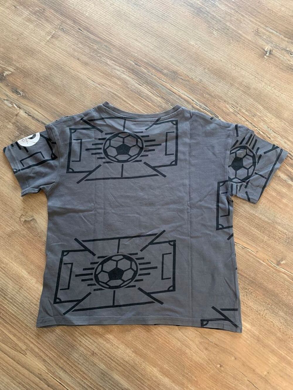Tee shirt enfant gar&ccedil;on football " JO Paris 202 Vêtements enfants
