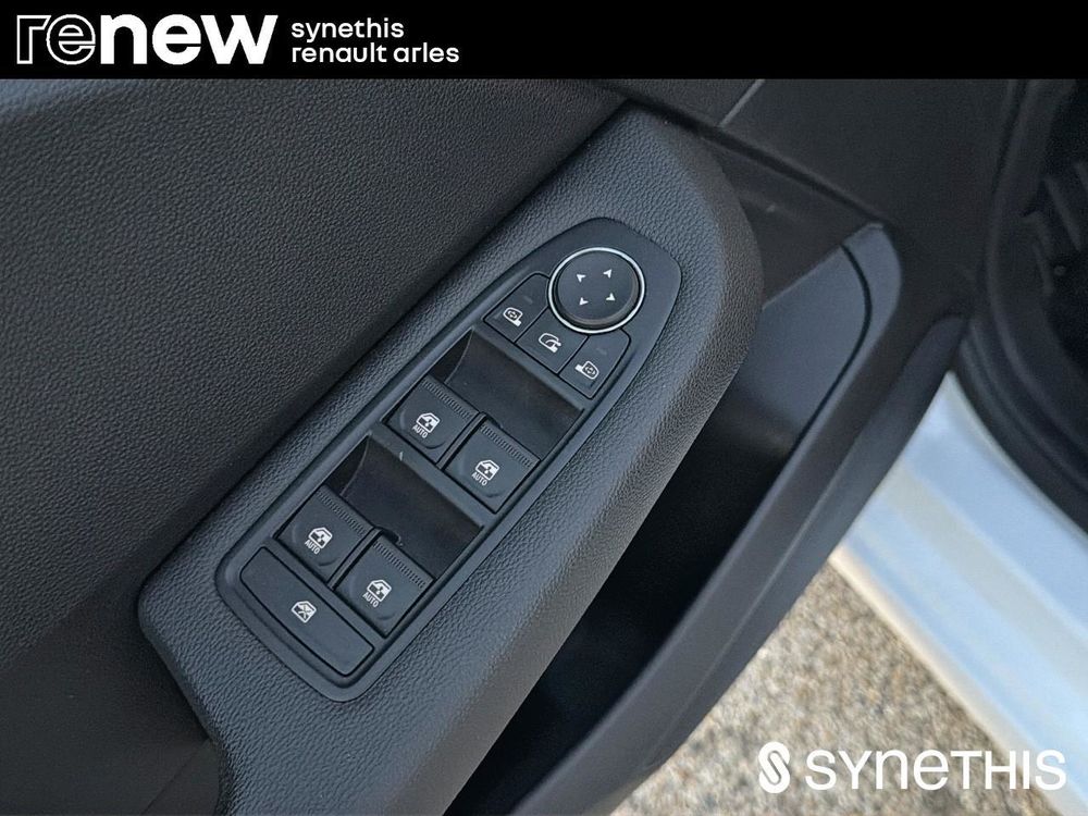 Clio IV CLIO SOCIETE E-TECH FULL HYBRID 145 EVOLUTION REVERSIBLE 2023 occasion 13200 Arles