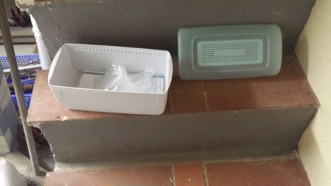 Boîte à pain ou pain tranche tupperware et autres modèles 0 Mérignies (59)
