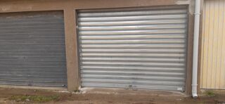  Parking / Garage � louer 15 m� Nantes