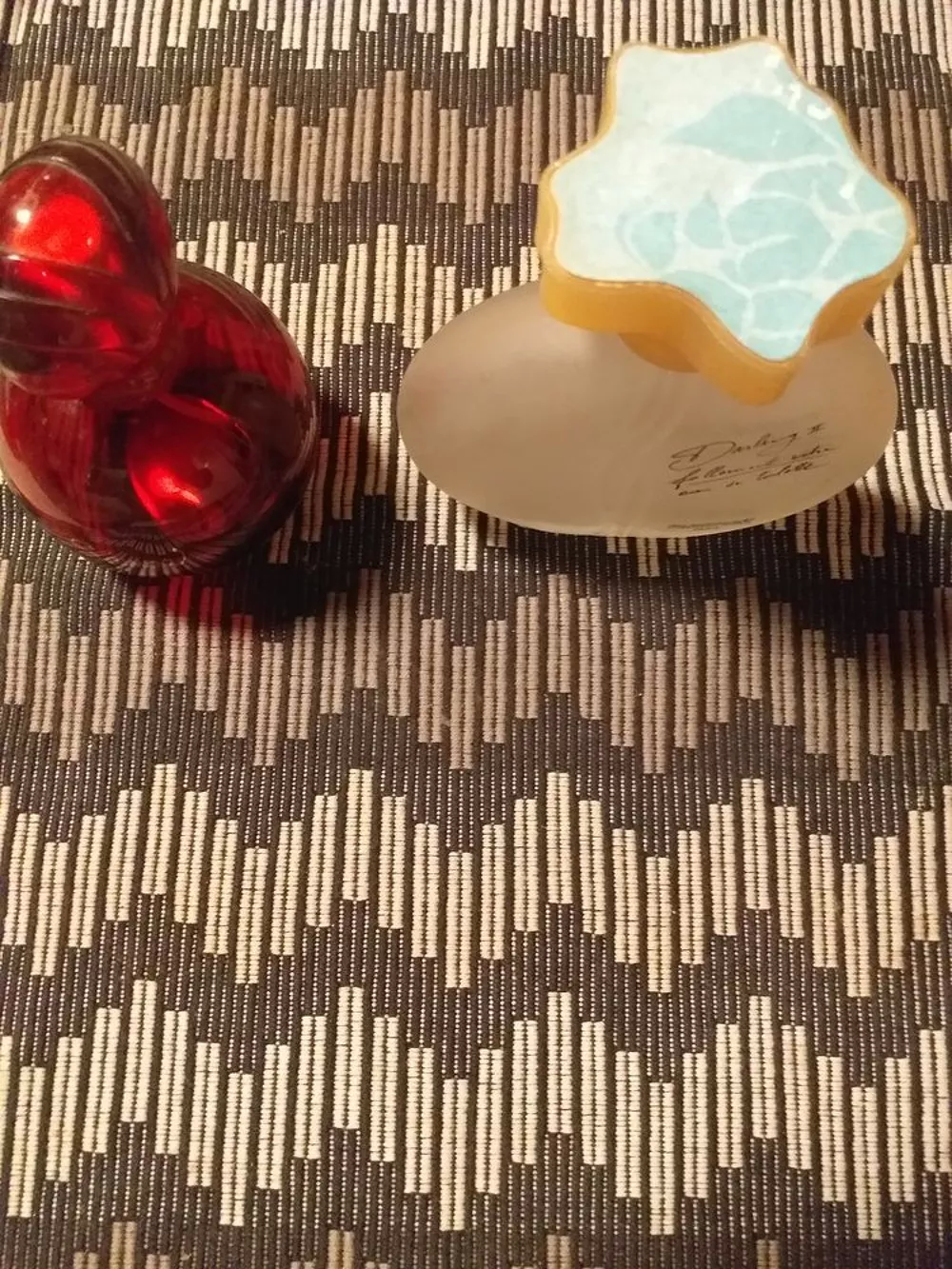 2 FLACONS PARFUM VIDES SAMOA/DARLING 2 Décoration