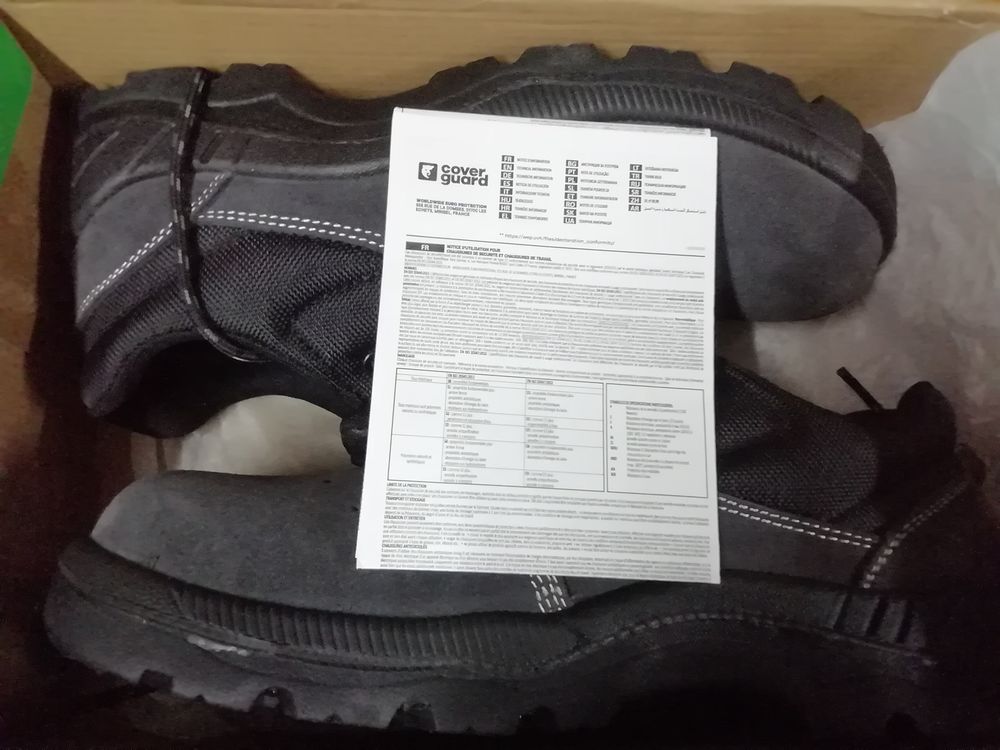 Chaussures neuves de s&eacute;curit&eacute; coverguard pointure 44 Chaussures