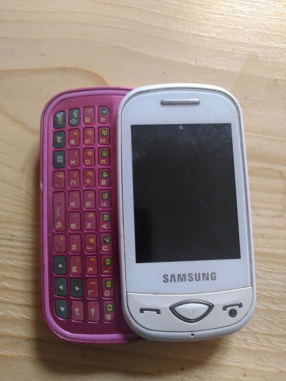 Samsung GT-B3410 XEF / B3410 / CorbyPlus - Pour pi&egrave;ces Téléphones et tablettes