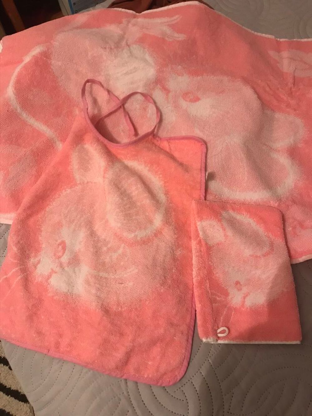 3 pieces de toilette Eponge ROSE/BLANC Vêtements enfants