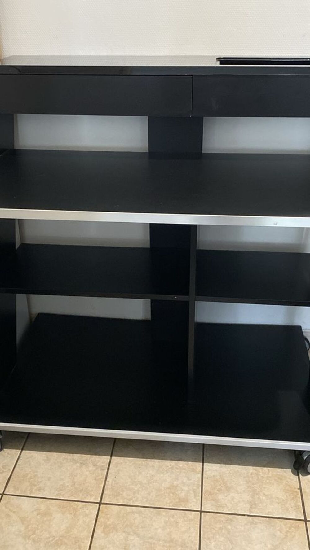 Bureau &agrave; roulettes Meubles