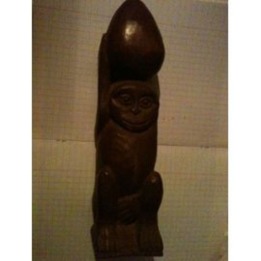 Statuette bois RCA art africain singe noix guerrier femme Décoration