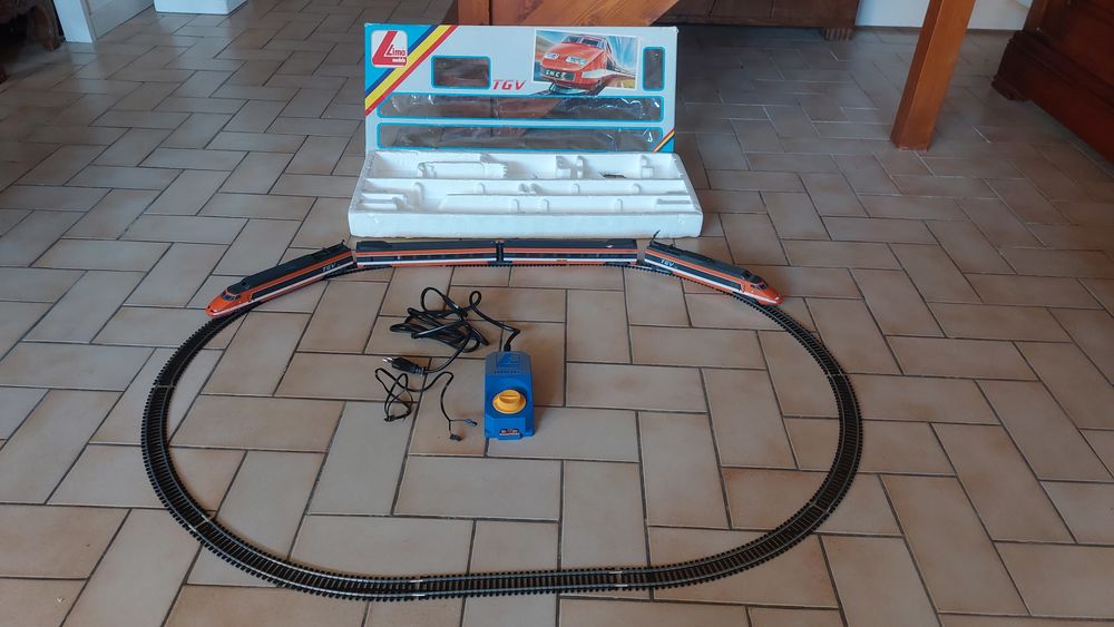 COFFRET Train &eacute;lectrique LIMA Jeux / jouets