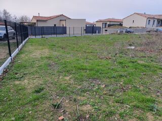 Vente Terrain Terrain constructible viabilisé 700m² Nailloux