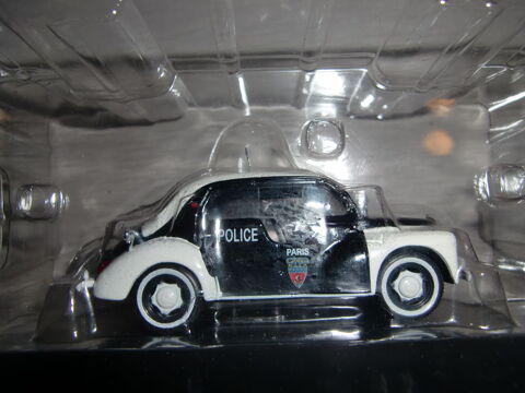 Voiture de Police miniature 1:43 15 Rueil-Malmaison (92)