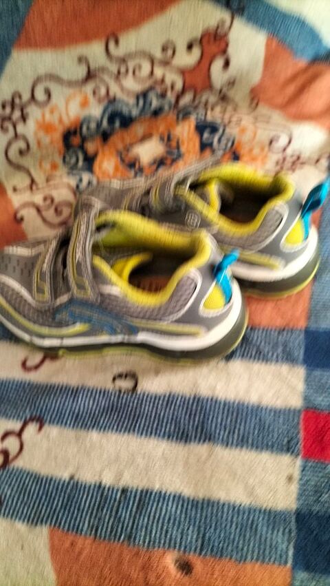 Basket cuir Geox pointure 25 excellent �tat 14 Cachan (94)