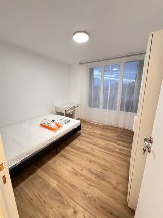  Appartement à louer 4 pièces 66 m²