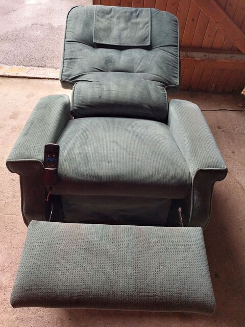 Fauteuil relax commande �lectrique 100 Arbus (64)