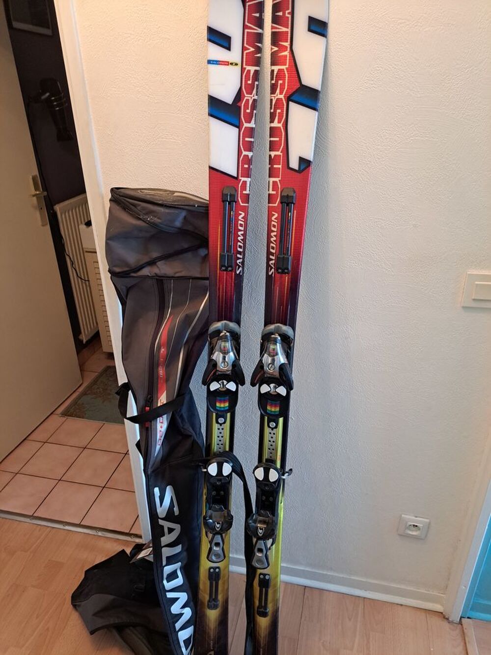 skis crossmax 10 
Sports