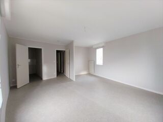  Appartement  louer 1 pice 40 m