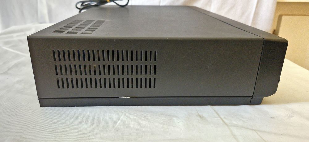 Combin&eacute; Samsung: magn&eacute;toscope et lecteur DVD/CD audio
Photos/Video/TV