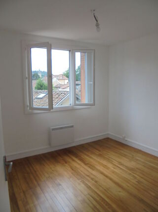  Appartement � louer 4 pi�ces 65 m�