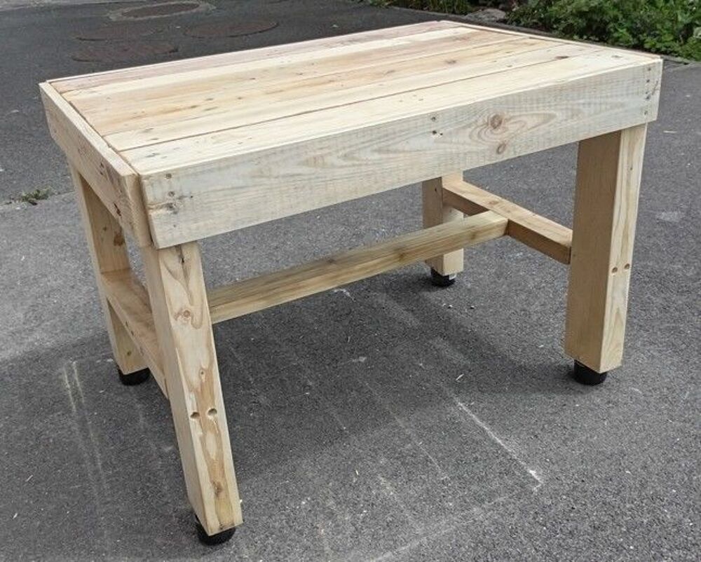 Table basse en bois pour salon de jardin Meubles