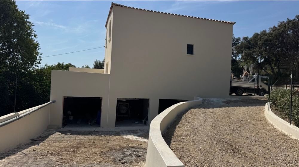 Vente Maison Maison mitoyenne 3ch 2 garages terrasse jardin à Uchaud Uchaud