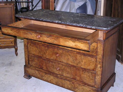 COMMODE  STYLE LOUIS PHILIPPE Serpaize (38)