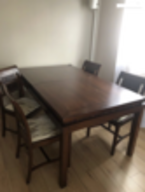 Table de salle &agrave; manger avec 4 chaises - La Maison Coloniale Meubles