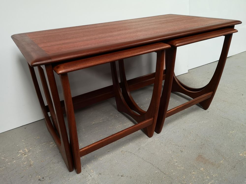 Tables gigognes teck Meubles