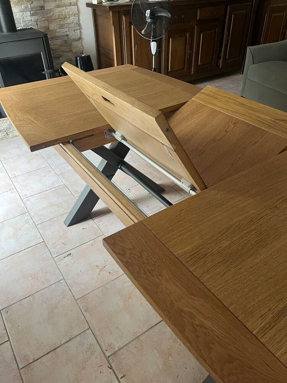 Table salle &agrave; manger d'artisans Meubles