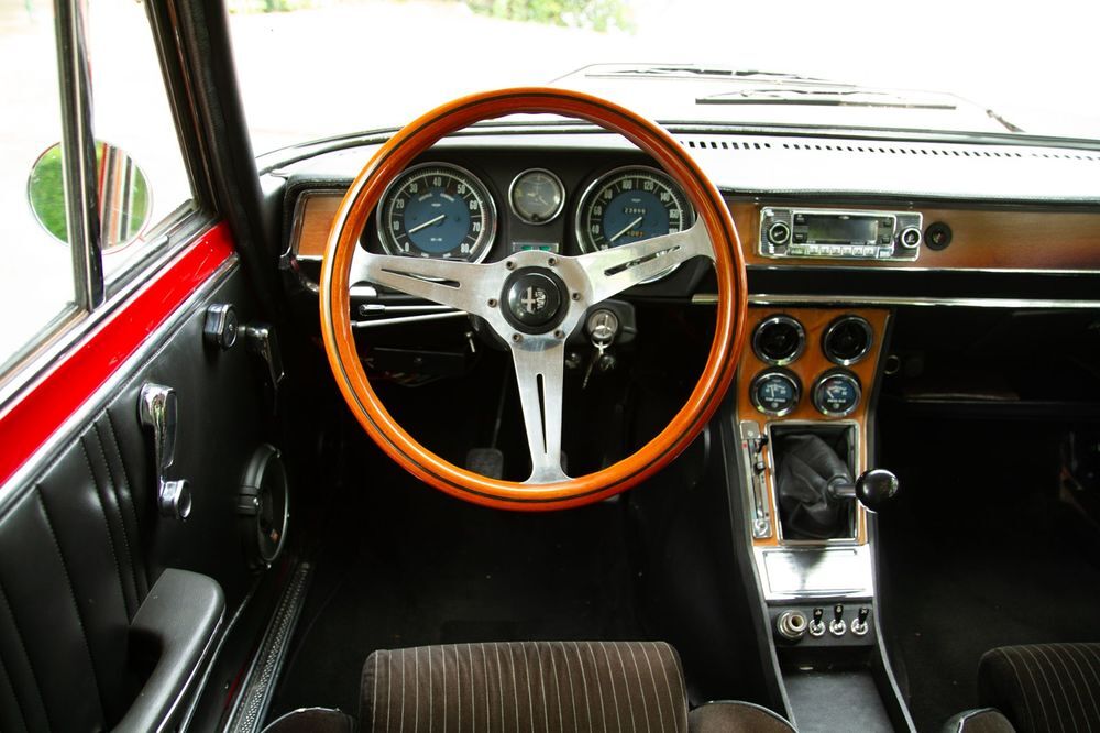 Giulia Alfa Romeo Nuova Super 1977 occasion 59310 Auchy-lez-Orchies