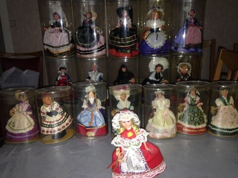 Poupes de collection. 50 Paris 13 (75)